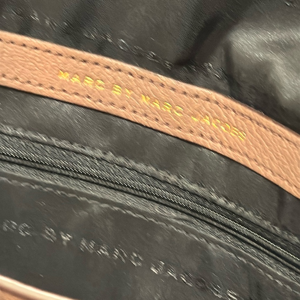 Marc Jacobs Bag Brown Goat Pebbled Leather Shoulder Bag with Gold Accents - Picture 12 of 17